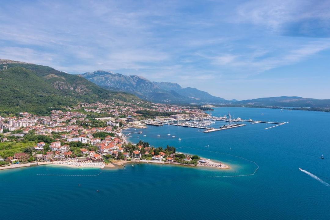 Boka Di Mare Lejlighed Tivat Eksteriør billede